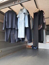 alt="trasportocapiappesi,spedizioneveloce,shooting,edsitasrls"